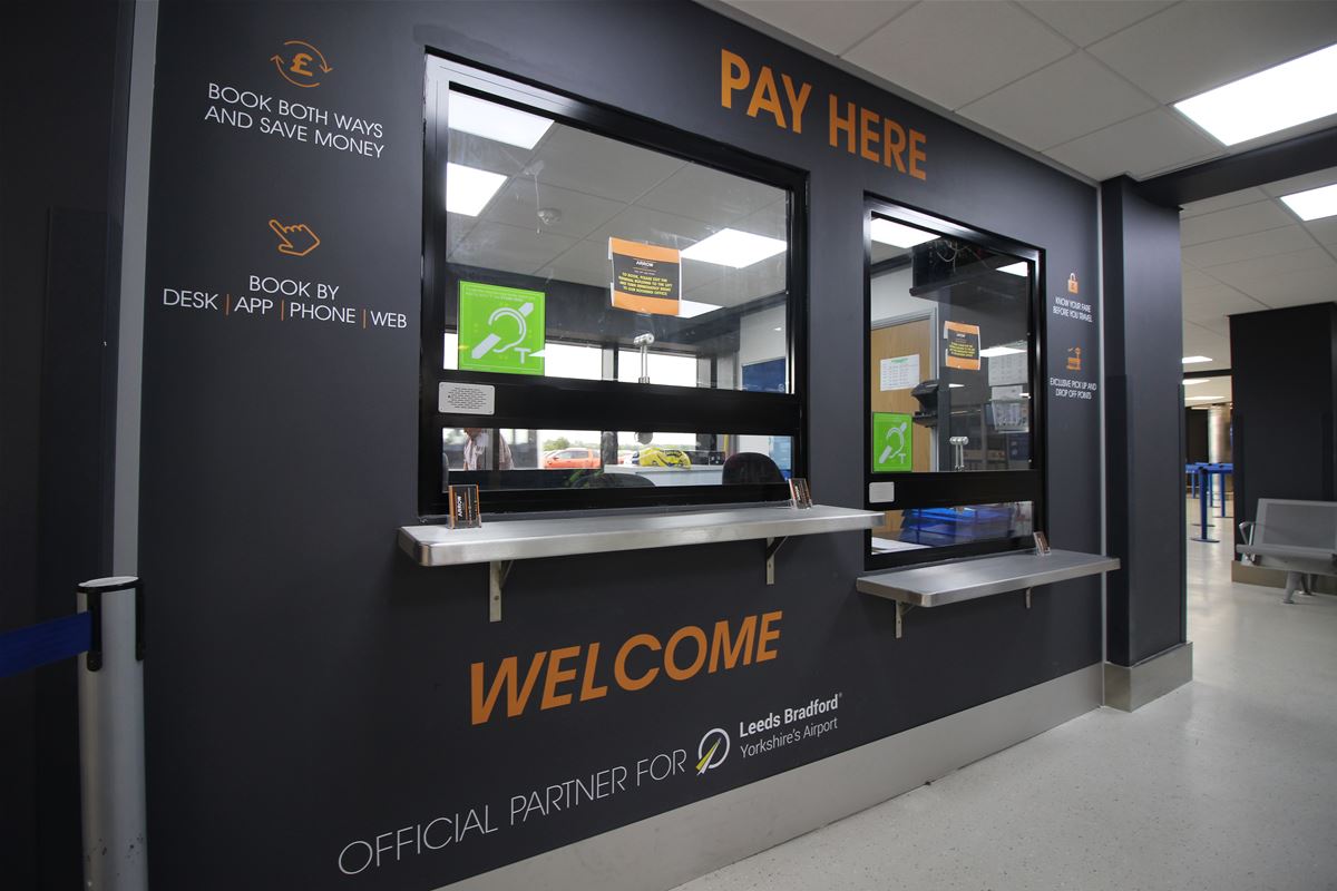 GRAPHICS & SIGNAGE