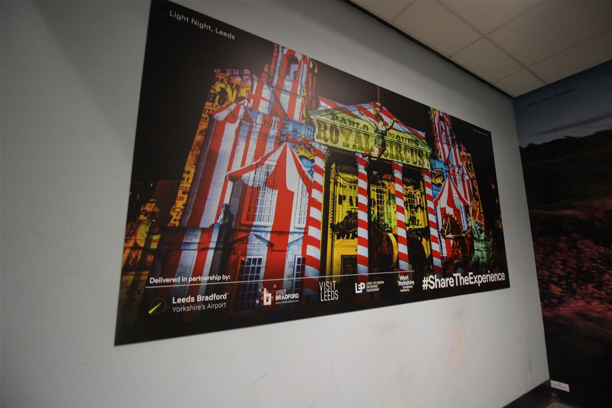 GRAPHICS & SIGNAGE
